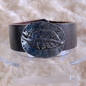 Brown Leather Leaf Western Boho Cuff Bracelet Size 6 1/2”